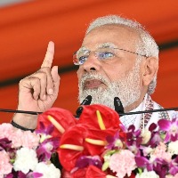 PM lauds collective efforts powering India's vaccination drive