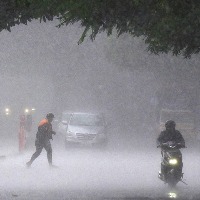 Heavy rain batters Hyd, high alert sounded in Telangana for next two days