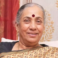Margaret Alva fires on Mamata Banerjee