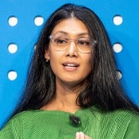 Who is Roshni Nadar the richest woman in the country