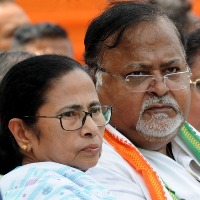 Mamata's action against Partha Chatterjee: Moral gesture or act of compulsion?
