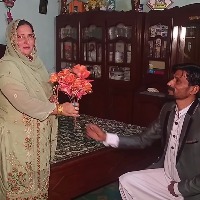 Servant and landlady get married in pakistan