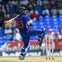 Suryakumar Yadav within striking distance of becoming world No. 1 T20I batter