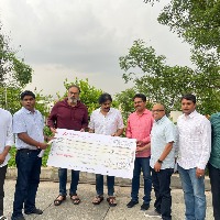 nris donates 50 lack rupees for janasena koulu raithu bharosa