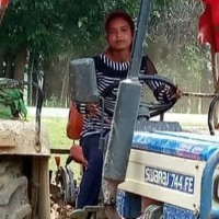 jharkhand fatwa of panchayat against the girl driving the tractor 