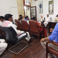 hindupur mp gorantla madhav attend ysrcpp meeting