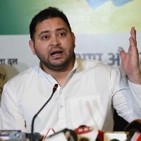 Cong, Left parties handover lists of MLAs to Tejashwi Yadav