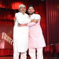 Nitish takes oath as Bihar CM for 8th time, Tejashwi again becomes dy CM