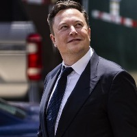 Elon Musk sells nearly 7 billion dollars Tesla shares amid Twitter legal battle