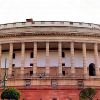 Parliamentary panel recommends reward, punishment system for grievance officials