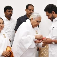 Andhra women ministers tie Rakhi to CM Jagan- Pics
