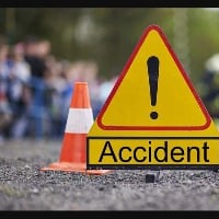 Krishna district: Five including groom injured as car rams into divider