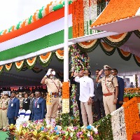 AP CM YS Jagan unfurls the tricolour flag to mark the 75th Independence Day