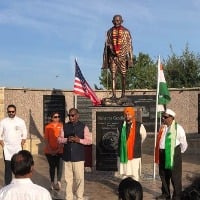 Dallas-Fortworth residents celebrate 75th India's Independence Day at Mahatma Gandhi Memorial