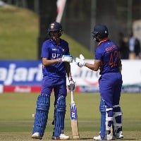 Team India registers very easy win against Zimbabwe