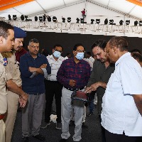 CS visited LB Stadium to inspect the arrangements for the valedictory function of Swathanthra Bharatha Vajrotsavalu to be held tomorrow.