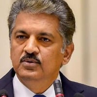 Anand Mahindra has a request for union minister Nitin Gadkari