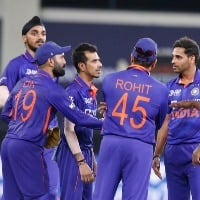 Team India controls Pakistan for 147 runs in Asia Cup match
