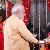 On Ganesh Chaturthi PM Modi performs aarti at Piyush Goyals residence