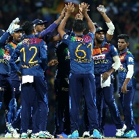 srilanka wins the toss and elected to bowl first