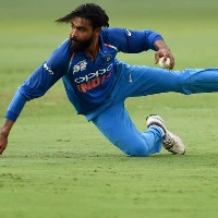 Ravindra Jadeja injured and out of Asia Cup