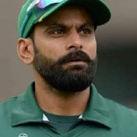 India laadlas because they make more money not because they play well Mohammad Hafeez