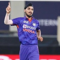 Arshdeep Is Gold Former India Spinner Backs Young Seamer After Dropped Catch vs Pakistan