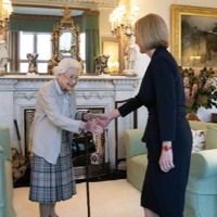 Britain queen Elizabeth 2 asks newly elected prime minister Liz Truss to form new bovt