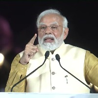 PM Modi unveils Netaji statue at India Gate in Delhi