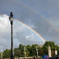 Rainbow at Buckingham Palace
