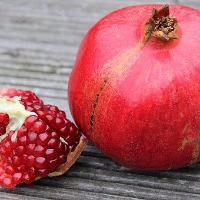 Benefits by eating Pomegranates