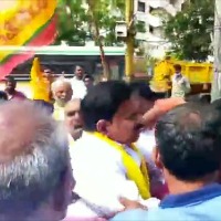 Police arrests Devineni Uma in Vijayawada