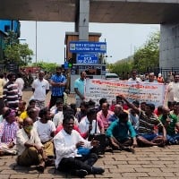 Vizag: Fishermen stage protest at container terminal over pending promises