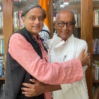 digvijay singh and shashi Tharoor are the candidates for congress presidential polls