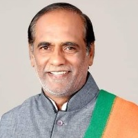 bjp mp laxman comments on ysrcp and trs governmnets 