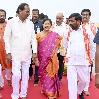 Photos:  CM KCR couple and family members at Yadadri Sri Lakshmi Narasimhaswamy temple