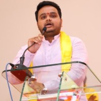 ap cid notices to tdp leader vijay chintakayala