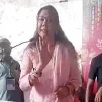 tollywood actress hema fires on reporter in vijayawada