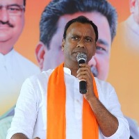 BJP announces Komatireddy Rajagopal Reddy their candidate in Munugodu