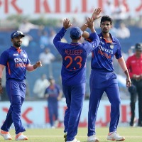 Team India scalps South Africa for 99 runs