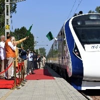 PM Modi inaugurates fourth Vande Bharat Express in Una