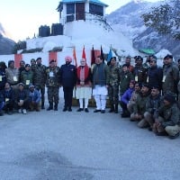 PM Modi stayed in temporary structure with tin roof had khichdi with road workers at 11300 ft altitude in Uttarakhand