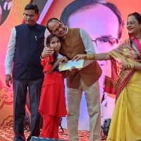 Madhya Pradesh CM Chouhan celebrates Diwali with kids who lost parents to Covid