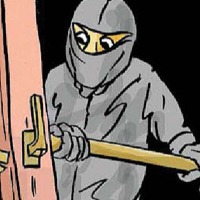 Thieves return Rs 4 lakh worth of stolen jewelry via courier