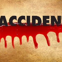 Two killed, 10 injured as bus rams into truck on Yamuna expressway