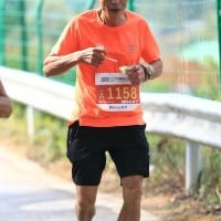 Chinese man chain smokes through 42 km marathon in less than 4 hours