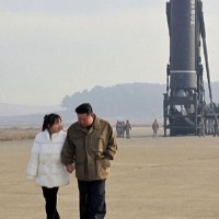 Kim Jong Un seen with daughter in her 1st public appearance