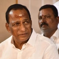 Congress workers try to disrupt Telangana minister's padyatra