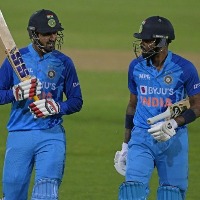 India win series 1-0 against New Zealand after 3rd T20I ends in a tie via DLS method