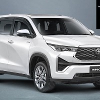 New generation Toyota Innova Hycross unveiled for India Bookings open